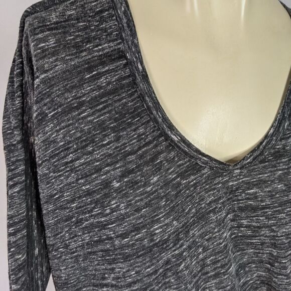 𝅺ARITIZA Wilfred Heather gray shirt - Picture 2 of 6